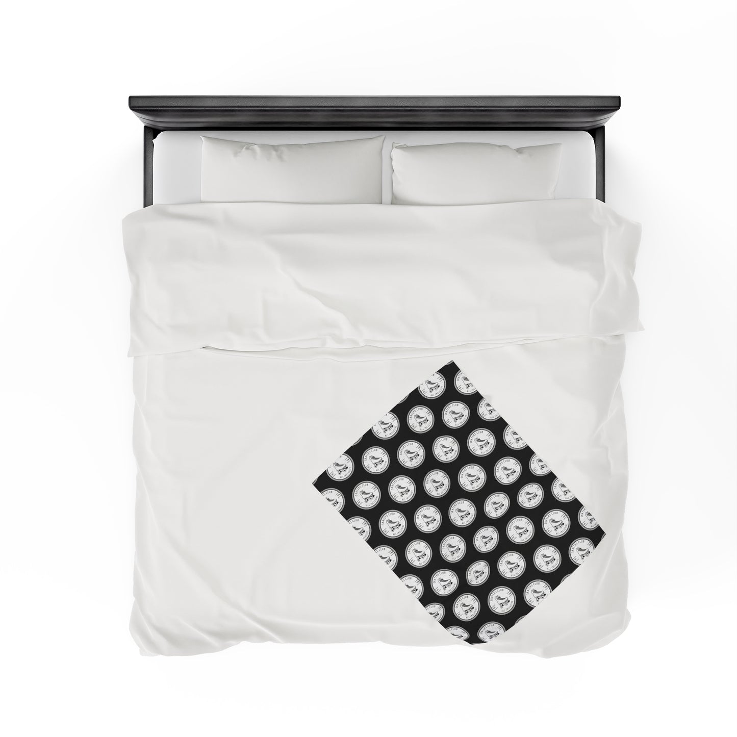 Bedding - White Round Skaters Club Velveteen Plush Blanket - Skate of Matter LLC